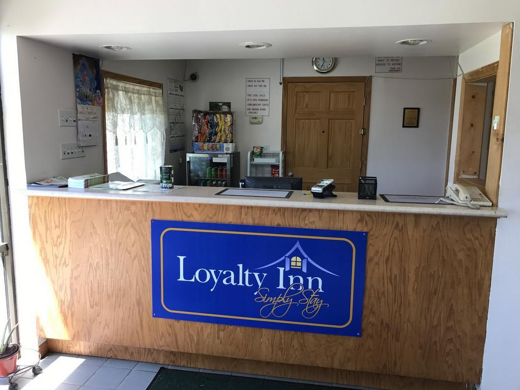 Maryville Inn Bagian luar foto