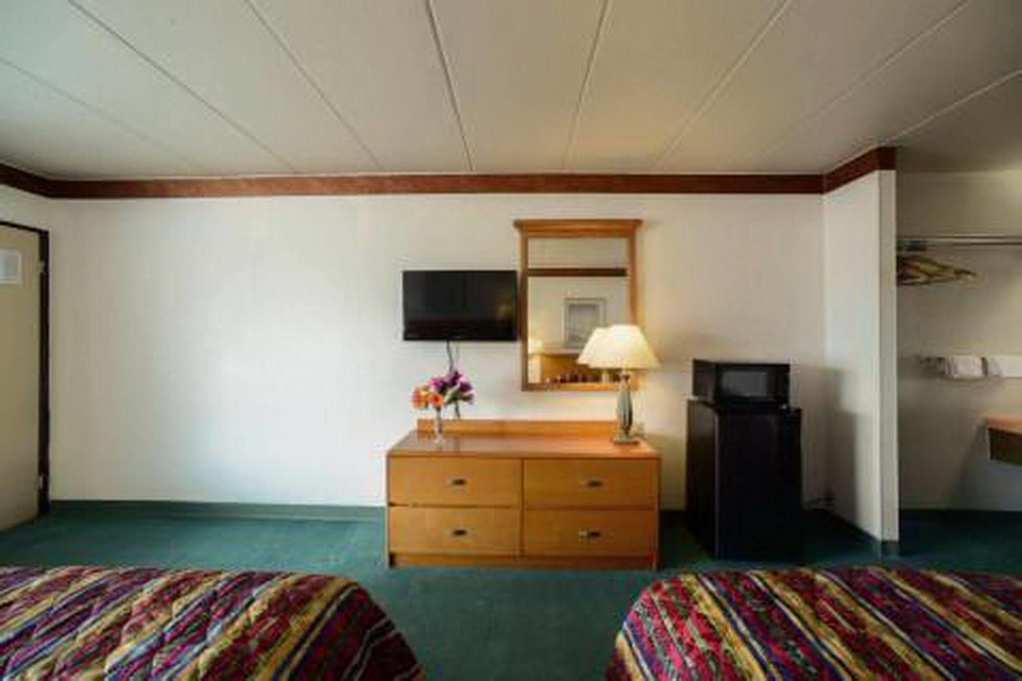 Maryville Inn Bagian luar foto